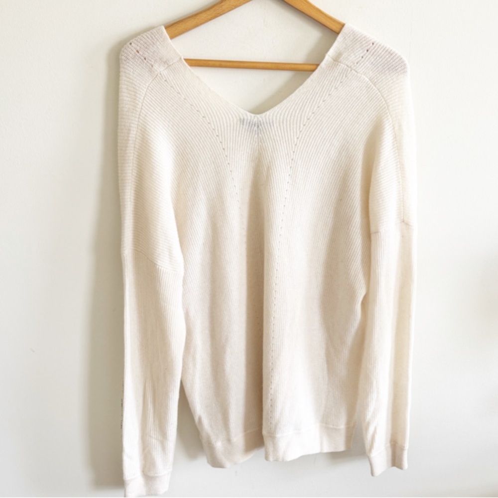 Vince wool Cashmere cream white Deep V-Neck long sleeve Sweater size large - Picture 3 of 4